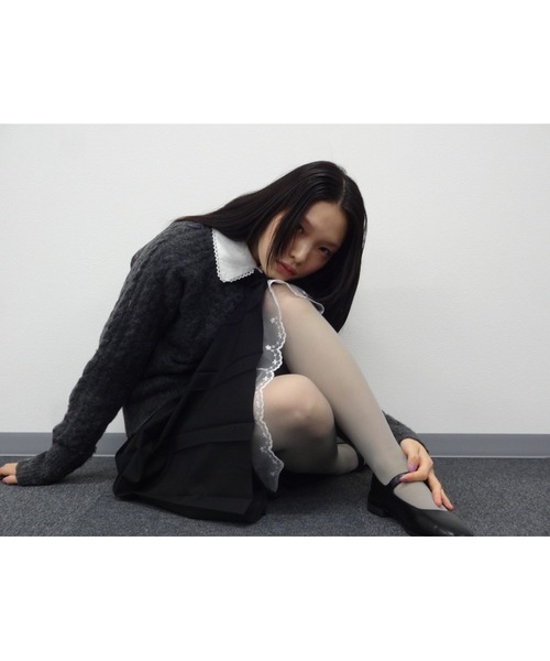 FEKETE(フェケテ)の「SCENTED CABLE KNIT / フレグランスケーブルニット(ニット/セーター・レディース・チャコールグレー/ブルー/アイボリー・SMALL/LARGE/MEDIUM)」の10枚目の写真