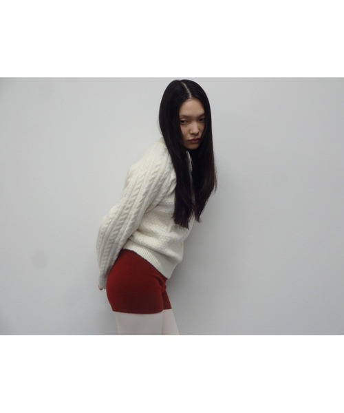 FEKETE(フェケテ)の「SCENTED CABLE KNIT / フレグランスケーブルニット(ニット/セーター・レディース・チャコールグレー/ブルー/アイボリー・SMALL/LARGE/MEDIUM)」の18枚目の写真
