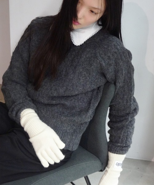 FEKETE(フェケテ)の「SCENTED CABLE KNIT / フレグランスケーブルニット(ニット/セーター・レディース・チャコールグレー/ブルー/アイボリー・SMALL/LARGE/MEDIUM)」の13枚目の写真