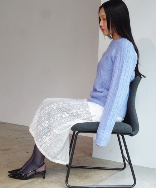 FEKETE(フェケテ)の「SCENTED CABLE KNIT / フレグランスケーブルニット(ニット/セーター・レディース・チャコールグレー/ブルー/アイボリー・SMALL/LARGE/MEDIUM)」の21枚目の写真