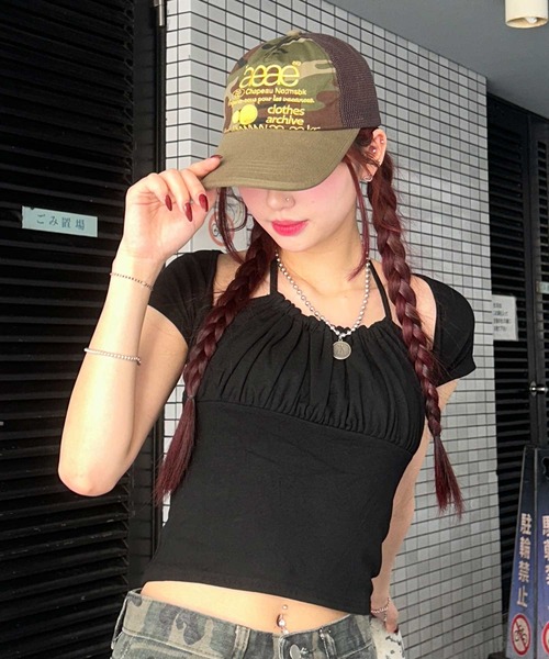 .KOM(ドットコム)の「A'GEM/9 × .kom 『.KOM/ドットケーオーエム』スクエアカラーホルターネック(Tシャツ/カットソー・レディース・ブラック/ホワイト・FREE)」の9枚目の写真