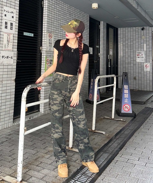 .KOM(ドットコム)の「A'GEM/9 × .kom 『.KOM/ドットケーオーエム』スクエアカラーホルターネック(Tシャツ/カットソー・レディース・ブラック/ホワイト・FREE)」の14枚目の写真