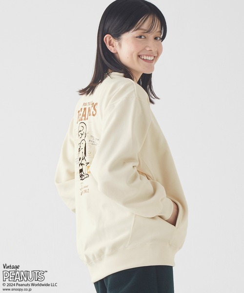 KRIFF MAYER Lady's Collection(クリフメイヤーレディースコレクション)の「裏起毛スヌーピーゆるクルー(スウェット・レディース・ナチュラル/グレー/ピンク/カラフル/チャコール・MEDIUM/LARGE)」の9枚目の写真