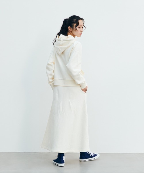 KELTY（ケルティ）の「ワンポイントロゴ トレイルボトムシェル（スカート・レディース・アイボリー/ブラック/ヘザーグレー/ダークグリーン/ネイビー・FREE）」の8枚目の写真