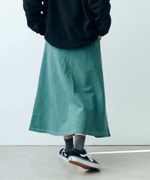 KELTY（ケルティ）の「ワンポイントロゴ トレイルボトムシェル（スカート・レディース・アイボリー/ブラック/ヘザーグレー/ダークグリーン/ネイビー・FREE）」の9枚目の写真