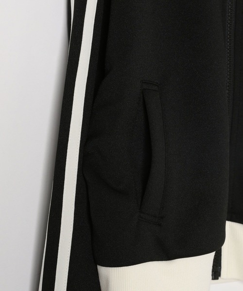 GLOBAL WORK（グローバルワーク）の「ショートトラックジャケット/137691（ジャージ・キッズ・アイボリー/ブラック・160cm/150cm/140cm/130cm）」の7枚目の写真