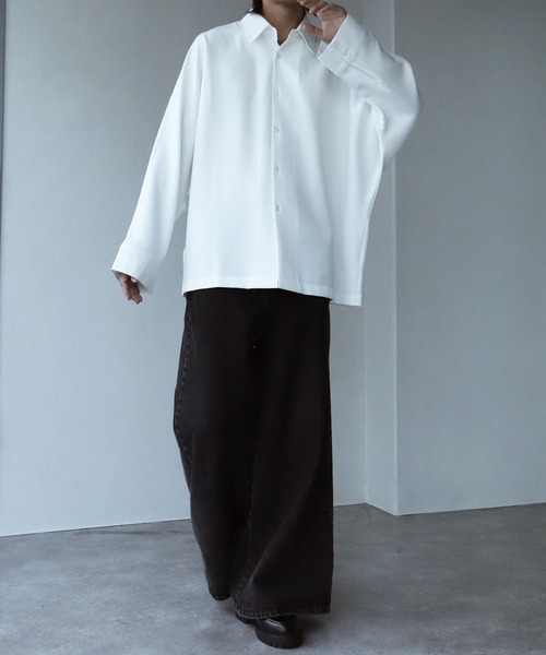 welise（ウェライズ）の「【welise/ウェライズ】リッチドレープスムース　長袖ワイドカフス オーバーサイズドルマンシャツ（シャツ/ブラウス・メンズ・ホワイト/ライトグレー/ブラック/ワイン/チャコールグレー/ダークブルー/ブラウン/ダークネイビー・S/M/L）」の15枚目の写真