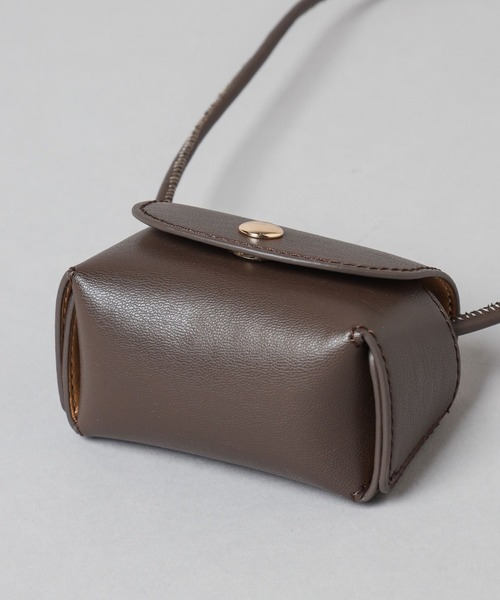O0u（オーゼロユー）の「【アップルレザー】ミニポーチショルダー 127539（ショルダーバッグ・レディース・ブラウン/ブラック・ONE SIZE）」の19枚目の写真