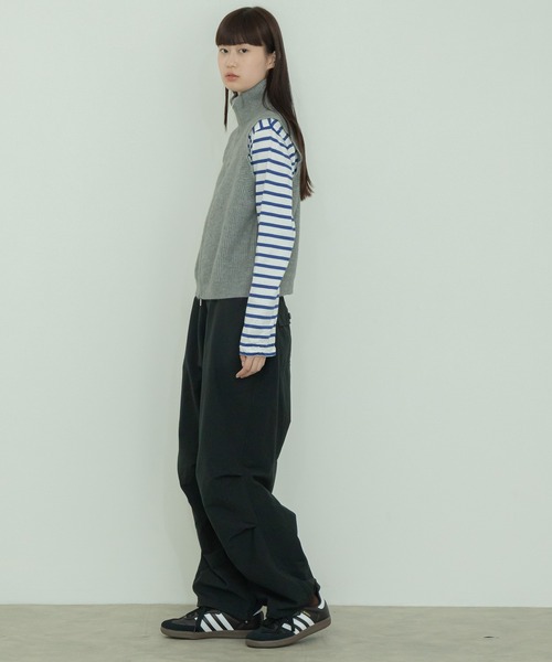 HEILIS(ヘイリス)の「ショート丈ダブルジップニットベスト / ハーフジップニット クロップド丈 リブ編み ウールタッチ ショートベスト ジップベスト ハイネック(ベスト・レディース・アイボリー/ブラック/グレー・FREE)」の12枚目の写真