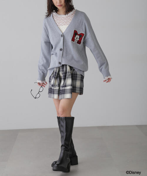FREE'S MART(フリーズマート)の「〈ディズニーコレクション〉サガラワッペンニットカーディガン(カーディガン/ボレロ・レディース・グレー/ホワイト・FREE)」の12枚目の写真