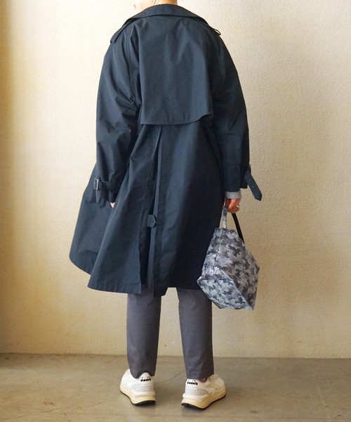 JOURNAL STANDARD LUXE(ジャーナルスタンダード ラックス)の「メモリーウェザービッグトレンチコート(トレンチコート・レディース・ネイビー・FREE)」の3枚目の写真