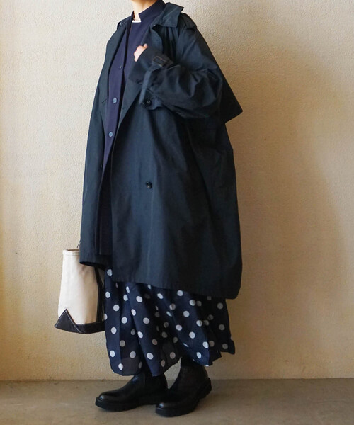 JOURNAL STANDARD LUXE(ジャーナルスタンダード ラックス)の「メモリーウェザービッグトレンチコート(トレンチコート・レディース・ネイビー・FREE)」の7枚目の写真