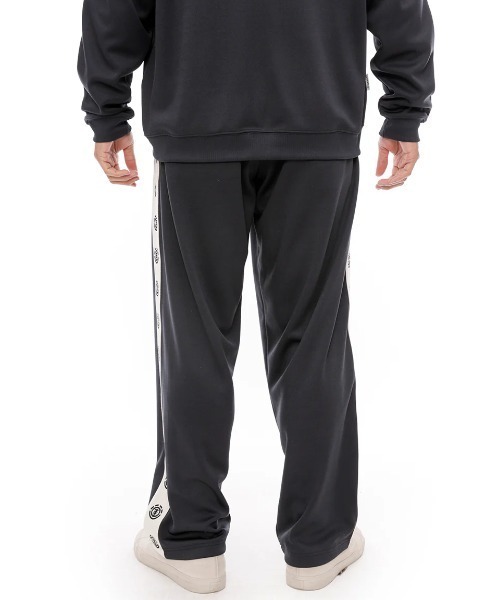 ELEMENT(エレメント)の「ELEMENT メンズ TRACK LIST PANTS セットアップボトムス 【2024年秋冬モデル】/エレメントウエストゴムトラックパンツ(その他パンツ・メンズ・ブラック/ベージュ・MEDIUM/LARGE/X-LARGE)」の5枚目の写真