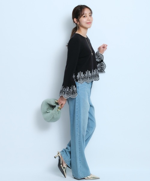 JUSGLITTY（ジャスグリッティー）の「カットワーククロップドニット（ニット/セーター・レディース・ブラック系その他/オフホワイト/ホワイト系その他・2）」の7枚目の写真