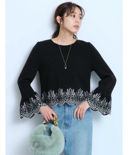 JUSGLITTY（ジャスグリッティー）の「カットワーククロップドニット（ニット/セーター・レディース・ブラック系その他/オフホワイト/ホワイト系その他・2）」の5枚目の写真