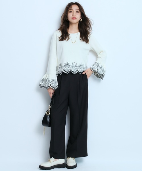 JUSGLITTY（ジャスグリッティー）の「カットワーククロップドニット（ニット/セーター・レディース・ブラック系その他/オフホワイト/ホワイト系その他・2）」の10枚目の写真