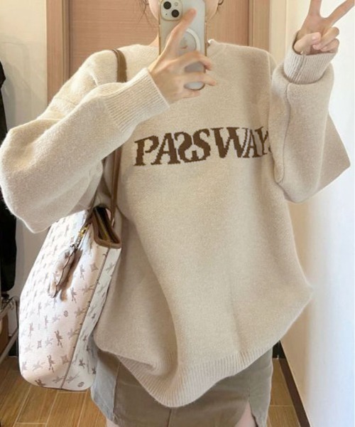 kirakiraShop（キラキラショップ）の「もっちり肌触りで暖かさ抜群。バイカラー ロゴ クルーネック ニット プルオーバー（ニット/セーター・レディース・クリーム/ネイビー/チャコール/ブラウン・FREE）」の8枚目の写真