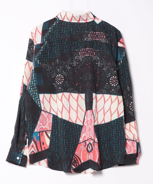 MARAI（マーライ）の「レトロ柄 総柄シャツ 長袖シャツ オーバーサイズ レギュラーカラー（シャツ/ブラウス・レディース・ブラック系その他・FREE）」の7枚目の写真
