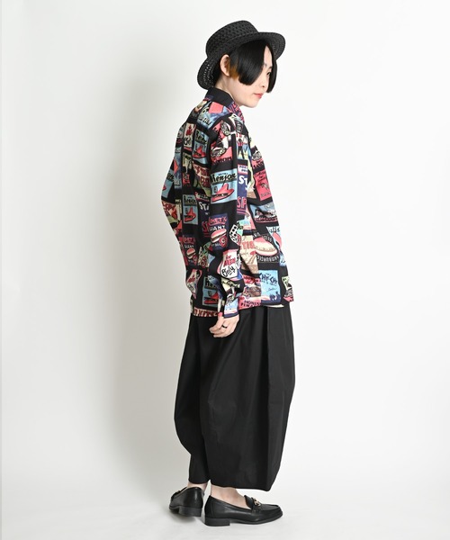MARAI（マーライ）の「レトロ柄 総柄シャツ 長袖シャツ オーバーサイズ レギュラーカラー（シャツ/ブラウス・レディース・ブラック系その他・FREE）」の9枚目の写真