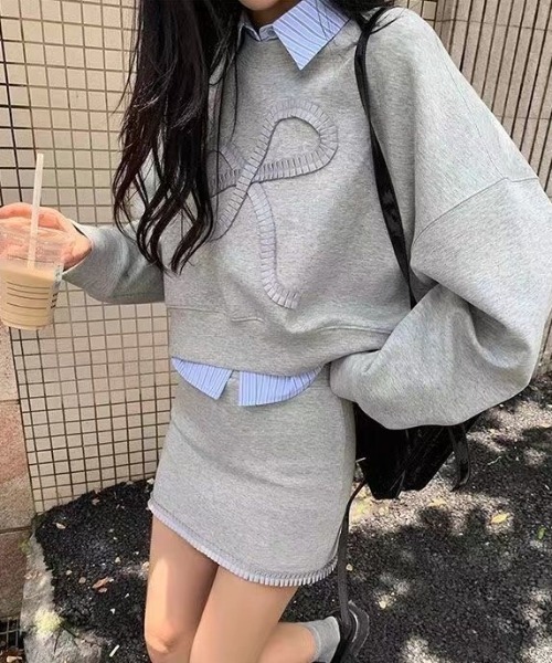 セール】蝶結び秋デザイン感スウェット＆スカートセットアップ