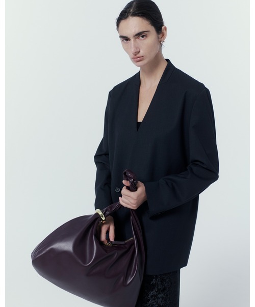 MIESROHE（ミースロエ）の「TWISTSHOULDERBAG 