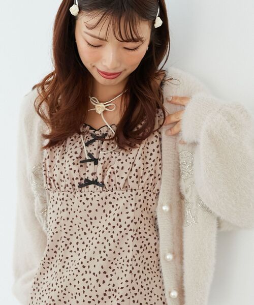 MAJESTIC LEGON(マジェスティックレゴン)の「プチリボンキャミワンピース(ワンピース・レディース・グレー系その他/ブラック系その他/ベージュ系その他2・MEDIUM)」の6枚目の写真