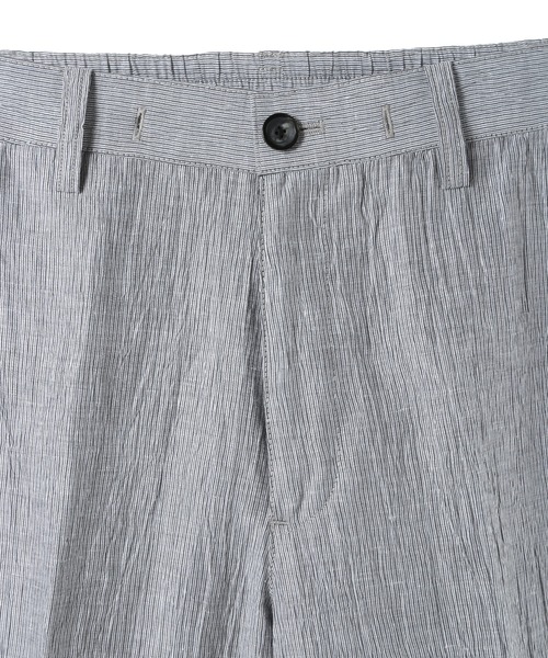 MEN'S BIGI（メンズビギ）の「コットンリネン楊柳サッカースラックスパンツ（スラックス・メンズ・ブラウン/ネイビー/グレー・03/02/01/04）」の12枚目の写真