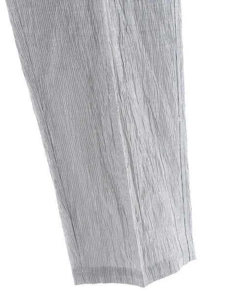 MEN'S BIGI（メンズビギ）の「コットンリネン楊柳サッカースラックスパンツ（スラックス・メンズ・ブラウン/ネイビー/グレー・03/02/01/04）」の15枚目の写真