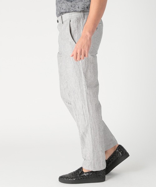 MEN'S BIGI（メンズビギ）の「コットンリネン楊柳サッカースラックスパンツ（スラックス・メンズ・ブラウン/ネイビー/グレー・03/02/01/04）」の5枚目の写真