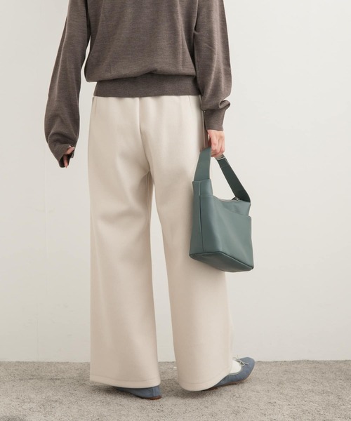 URBAN RESEARCH DOORS(アーバンリサーチドアーズ)の「カットメルトンワイドパンツ(その他パンツ・レディース・チャコールグレー/ホワイト系その他・MEDIUM)」の7枚目の写真