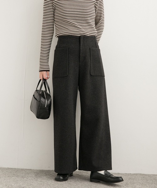 URBAN RESEARCH DOORS(アーバンリサーチドアーズ)の「カットメルトンワイドパンツ(その他パンツ・レディース・チャコールグレー/ホワイト系その他・MEDIUM)」の12枚目の写真