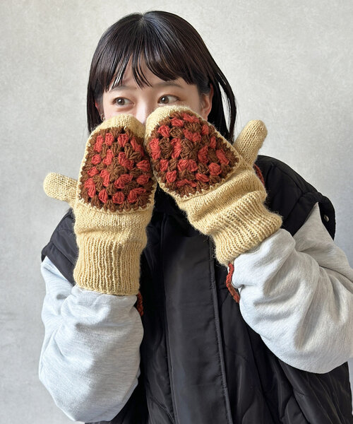 CPCM（シーピーシーエム）の「ヒモ付きクロシェ手袋（手袋・メンズ・ブラック/アイボリー・FREE）」の3枚目の写真