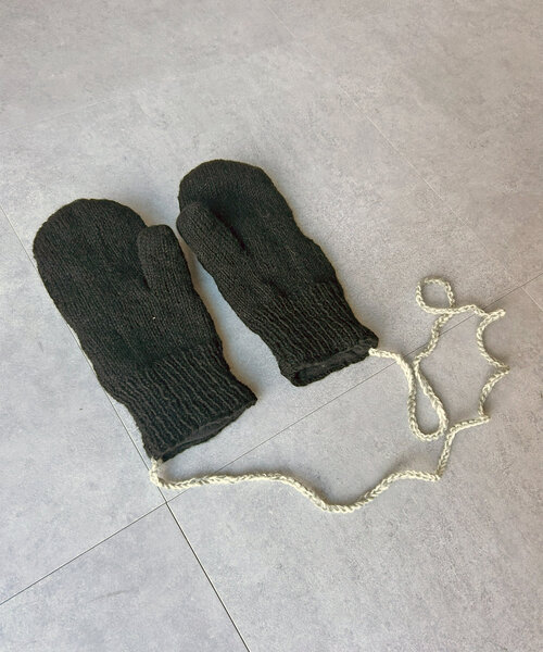 CPCM（シーピーシーエム）の「ヒモ付きクロシェ手袋（手袋・メンズ・ブラック/アイボリー・FREE）」の17枚目の写真