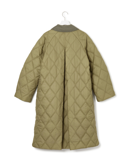 ADAM ET ROPE'（アダムエロペ）の「【GANNI(ガニー)】Quilt Raglan Midi Coat（ダウンジャケット/コート・レディース・カーキ・1）」の10枚目の写真