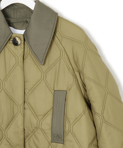 ADAM ET ROPE'（アダムエロペ）の「【GANNI(ガニー)】Quilt Raglan Midi Coat（ダウンジャケット/コート・レディース・カーキ・1）」の8枚目の写真