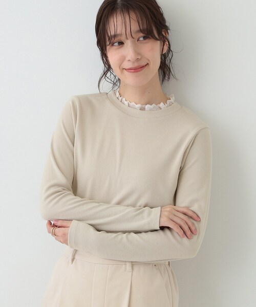 SHOO・LA・RUE(シューラルー)の「【S-LL】衿レースハイネックリブトップス(Tシャツ/カットソー・レディース・オフホワイト/ブラック/ライトベージュ/ライトブルー・02/03)」の4枚目の写真