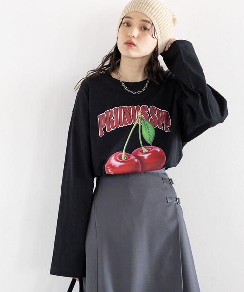 RAGEBLUE(レイジブルー)の「フルーツモチーフロゴルーズロングTシャツ(Tシャツ/カットソー・レディース・ブラック/オフホワイト/グレー・FREE)」の22枚目の写真