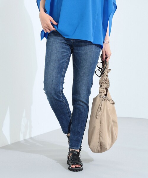 INDIVI（インディヴィ）の「【通年活躍！褒められデニム】スキニー デニムパンツ（デニムパンツ・レディース・クリアブルー/チャコールグレー/ネイビー/ブラック・38/42/36/34/12/15 /13/40/03/05/19）」の4枚目の写真