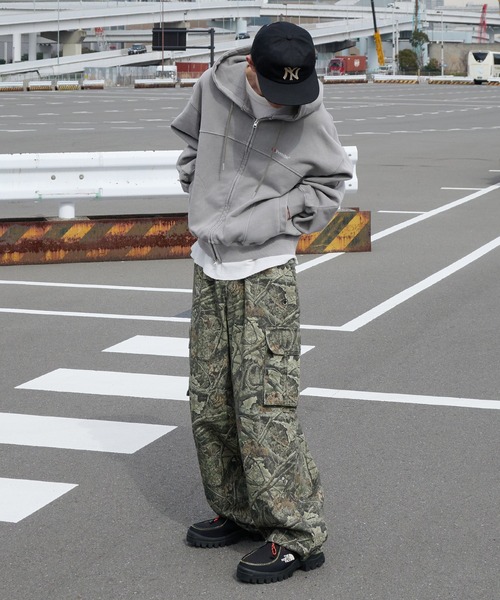 Perushu(ペルーシュ)の「vintage like draw cord wide cargo pants ビンテージライクドローコードワイドカーゴパンツ(カーゴパンツ・メンズ・ブラック/カーキ/ベージュ・SMALL/MEDIUM/LARGE)」の9枚目の写真