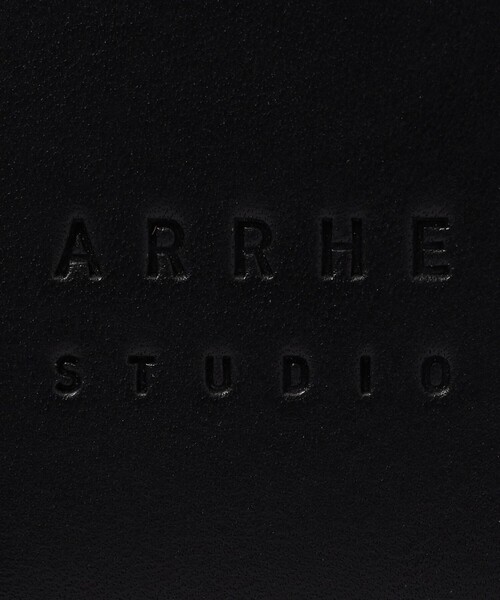 TOMORROWLAND (トゥモローランド)の「ARRHE STUDIO DOPPIOCUBO MINI ショルダーバッグ(ショルダーバッグ・レディース・ブラック/ダークブラウン・FREE)」の9枚目の写真