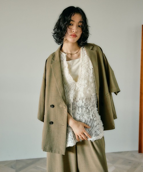 LEPSIM(レプシィム)の「ニュアンス柄レーシーベスト 242836(ベスト・レディース・オフホワイト/ブラウン/ブラック・FREE)」の6枚目の写真