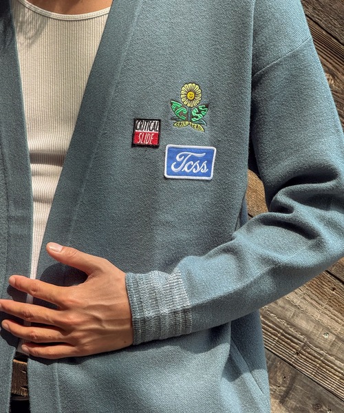 TCSS（ティーシーエスエス）の「CARDIGAN/Critical Slideクリティカルスライド(TCSS)ワンポイントブランドロゴカーディガン（カーディガン/ボレロ・メンズ・オリーブ/ブルー・MEDIUM/LARGE）」の11枚目の写真