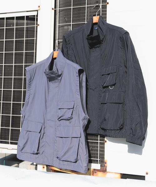 ITEMS URBANRESEARCH(アイテムズ アーバンリサーチ)の「『セットアップ対応』スーパーライトナイロン2wayブルゾン(ブルゾン・メンズ・ブラック/チャコールグレー・MEDIUM/LARGE)」の7枚目の写真