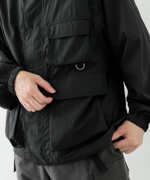 ITEMS URBANRESEARCH(アイテムズ アーバンリサーチ)の「『セットアップ対応』スーパーライトナイロン2wayブルゾン(ブルゾン・メンズ・ブラック/チャコールグレー・MEDIUM/LARGE)」の10枚目の写真