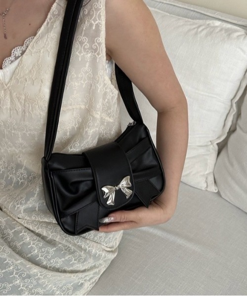 UP START(アップスタート)の「【LAMPOON】リボンバッグ(ショルダーバッグ・レディース・シルバー/ホワイト/ブラック・FREE)」の6枚目の写真