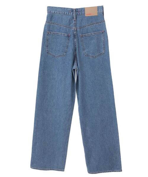 Tiara(ティアラ)の「【NEEDBY heritage/ニードバイヘリテージ】デニムパンツ(LUNA)(デニムパンツ・レディース・ブルー・23/25/22/24)」の2枚目の写真