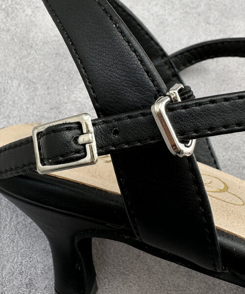 Chez toi（シェトワ）の「キャシャストラップピンヒール（サンダル・レディース・ゴールド/ブラック/シルバー・SMALL/MEDIUM/LARGE）」の10枚目の写真