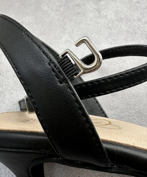 Chez toi（シェトワ）の「キャシャストラップピンヒール（サンダル・レディース・ゴールド/ブラック/シルバー・SMALL/MEDIUM/LARGE）」の11枚目の写真