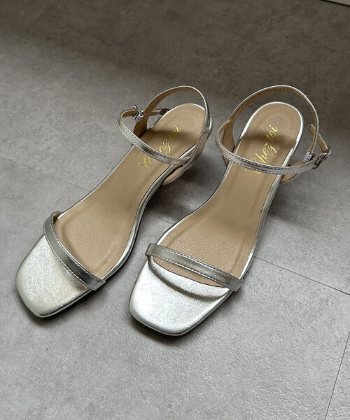 Chez toi（シェトワ）の「キャシャストラップピンヒール（サンダル・レディース・ゴールド/ブラック/シルバー・SMALL/MEDIUM/LARGE）」の15枚目の写真