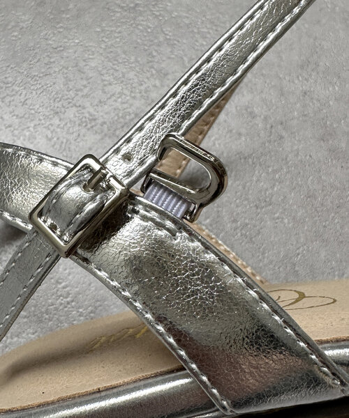 Chez toi（シェトワ）の「キャシャストラップピンヒール（サンダル・レディース・ゴールド/ブラック/シルバー・SMALL/MEDIUM/LARGE）」の22枚目の写真